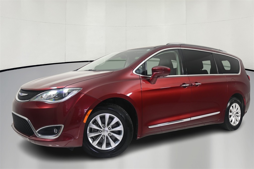 2019 Chrysler Pacifica Touring L 3