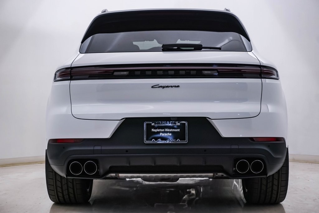 2024 Porsche Cayenne  8