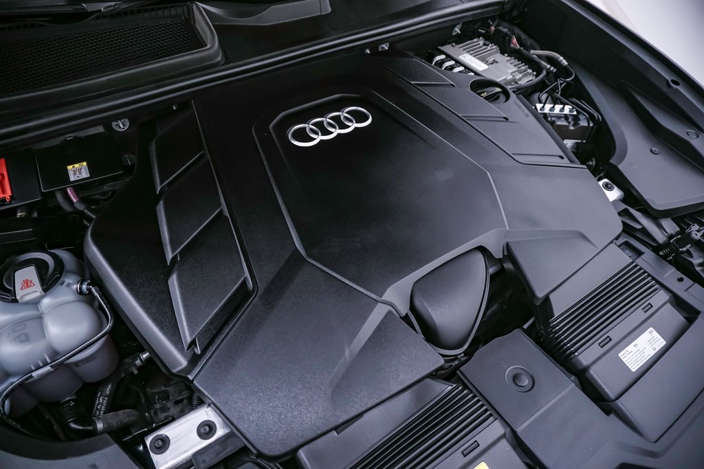 2019 Audi Q8 3.0T Premium Plus 33