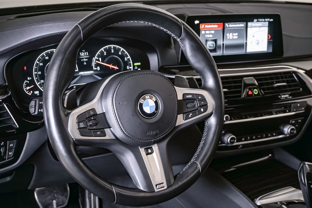 2019 BMW 5 Series M550i xDrive 21