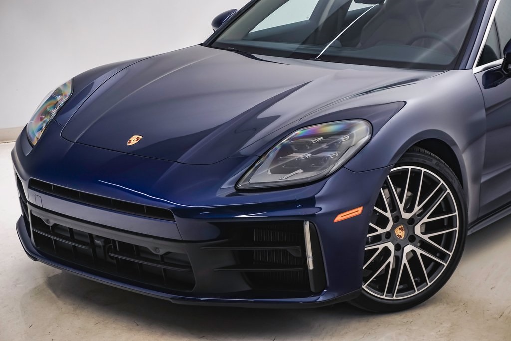 2024 Porsche Panamera 4 4