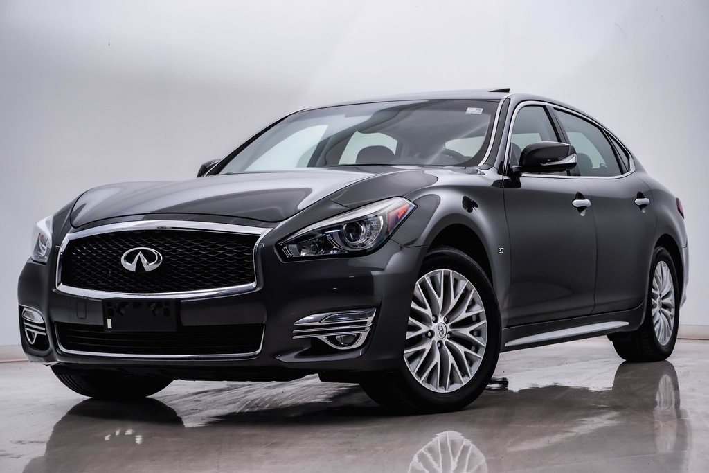 2015 INFINITI Q70L 3.7X 1