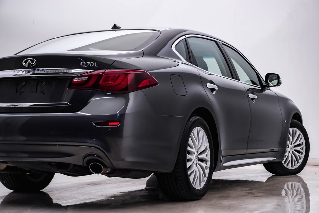 2015 INFINITI Q70L 3.7X 10