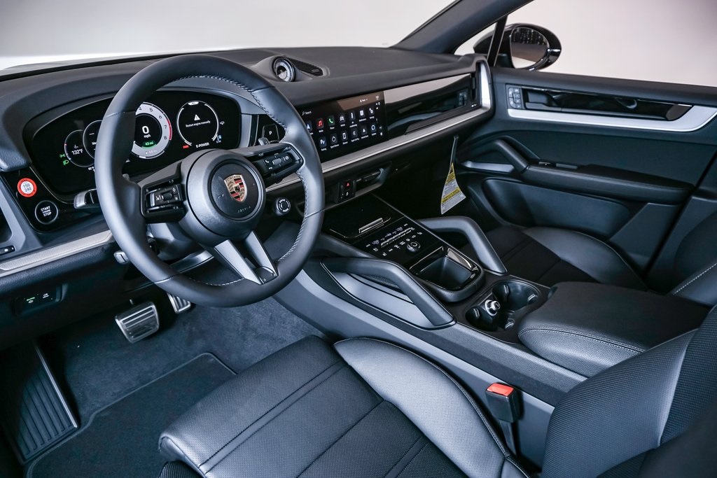 2024 Porsche Cayenne E-Hybrid Coupe  19