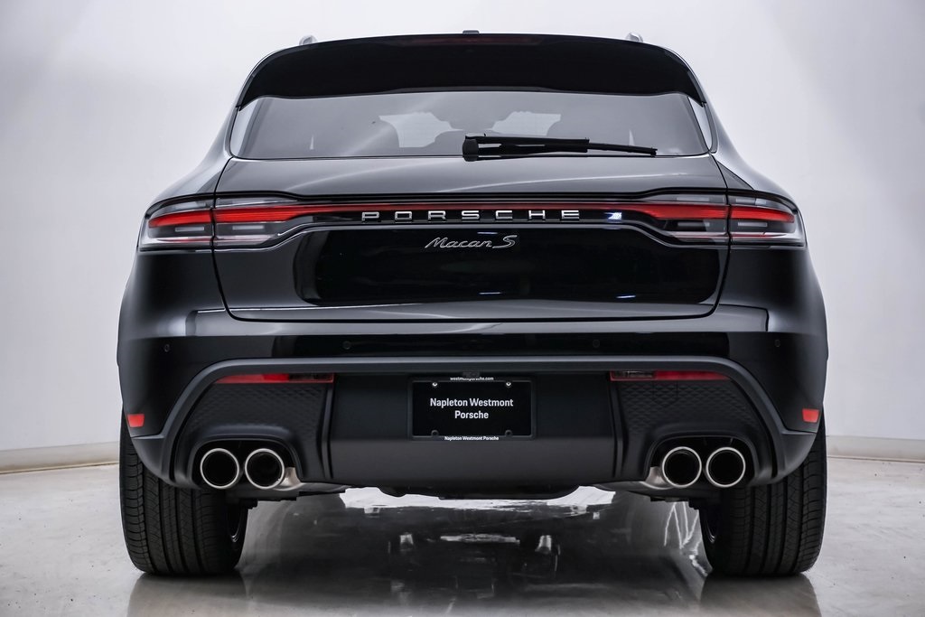 2024 Porsche Macan S 8