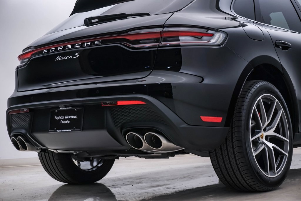 2024 Porsche Macan S 12