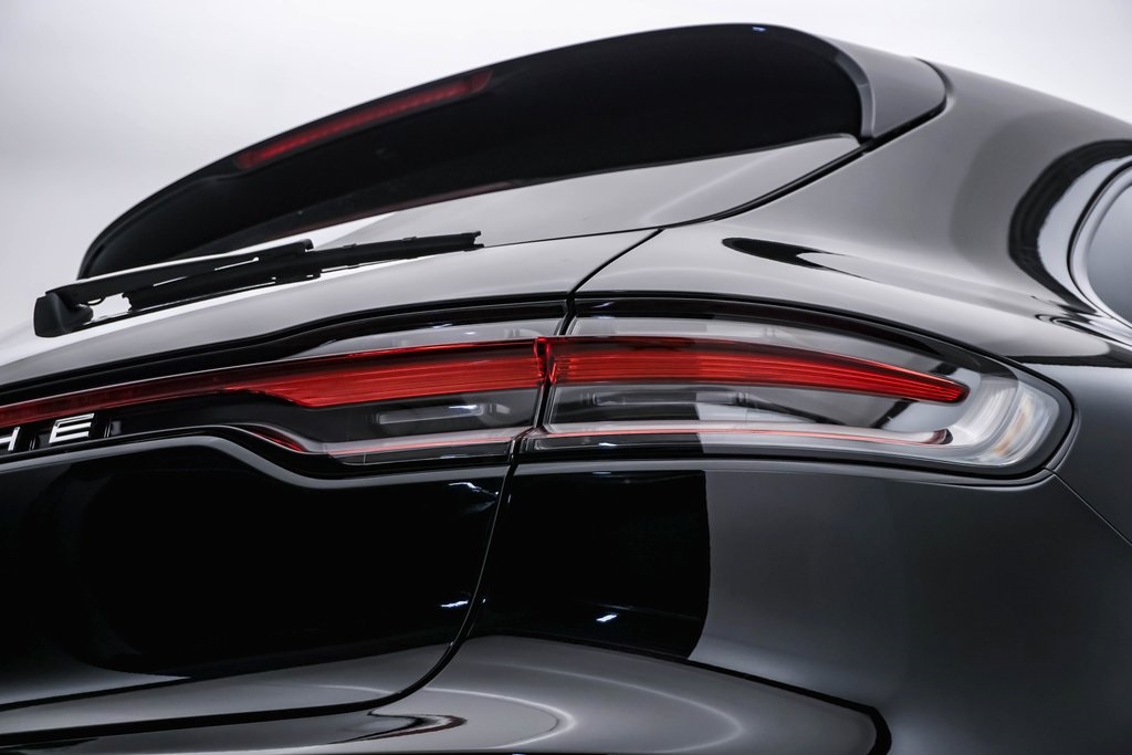 2024 Porsche Macan S 13