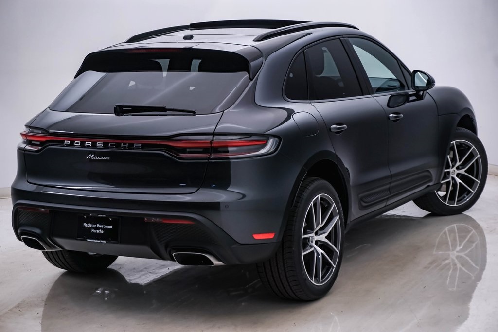 2024 Porsche Macan  11