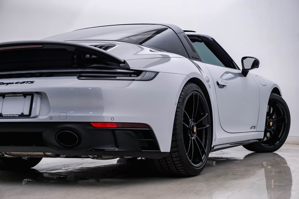 2023 Porsche 911 Targa 4 GTS 16