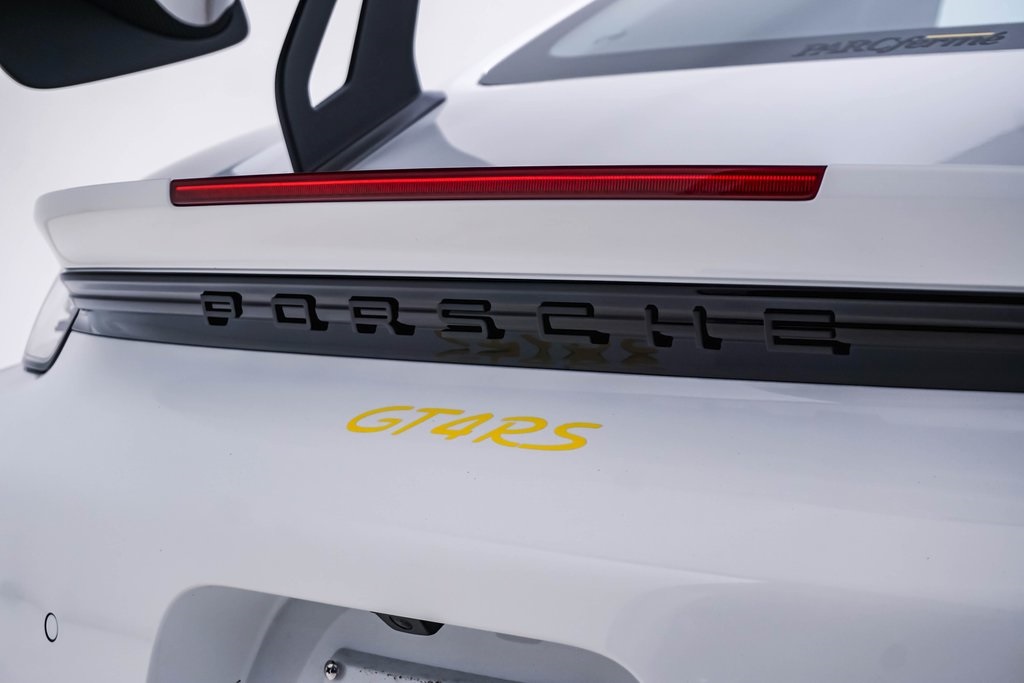 2024 Porsche 718 Cayman GT4 RS 21