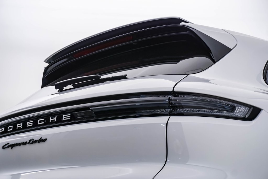 2024 Porsche Cayenne  TURBO E-Hybrid  14