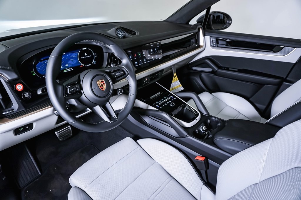 2024 Porsche Cayenne  TURBO E-Hybrid  21