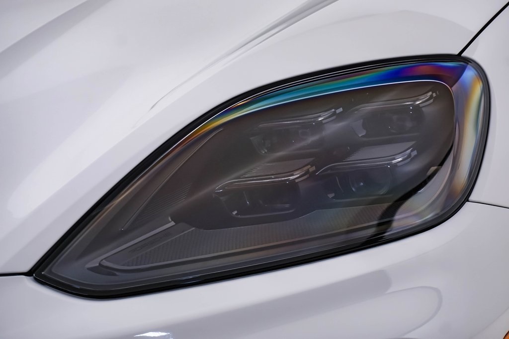 2024 Porsche Cayenne E-Hybrid Coupe  8
