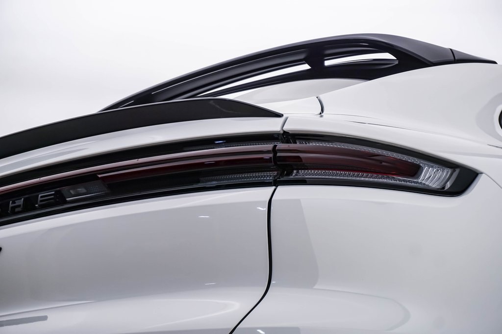 2024 Porsche Cayenne E-Hybrid Coupe  14