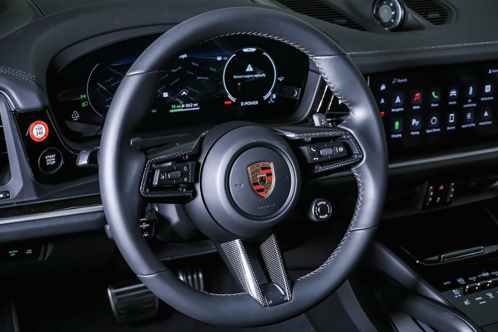 2024 Porsche Cayenne E-Hybrid Coupe  23