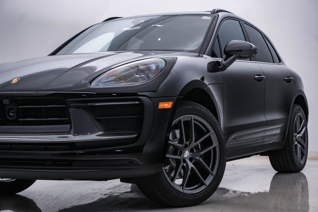 2024 Porsche Macan T 2