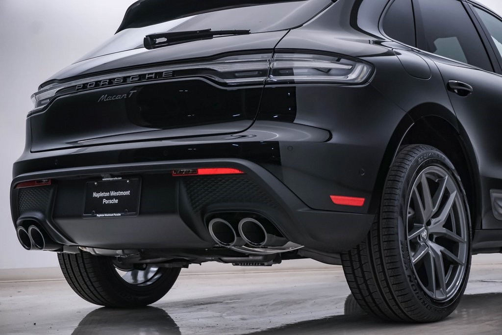 2024 Porsche Macan T 12