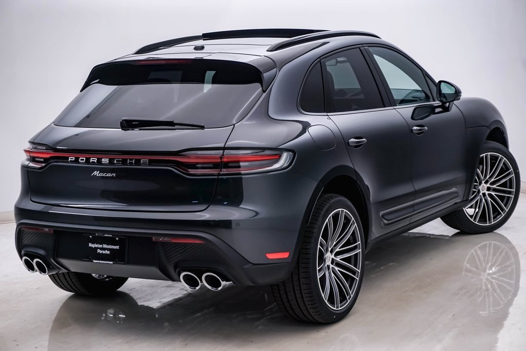 2024 Porsche Macan  11