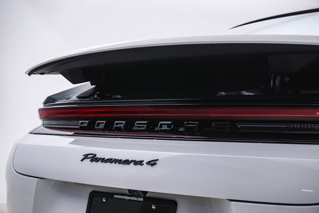 2024 Porsche Panamera 4 14