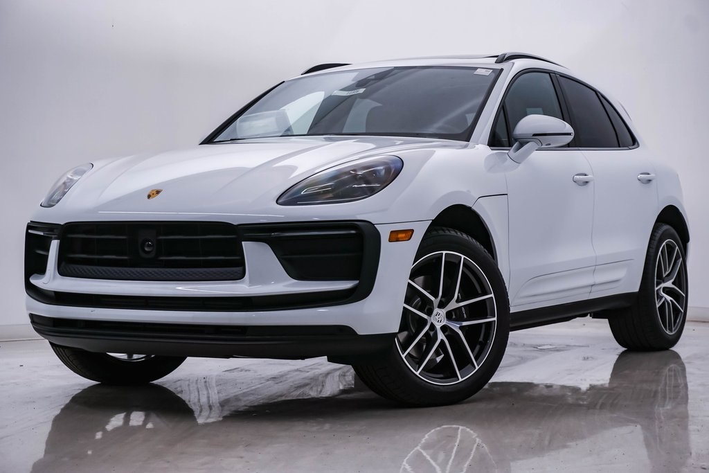 2024 Porsche Macan  1