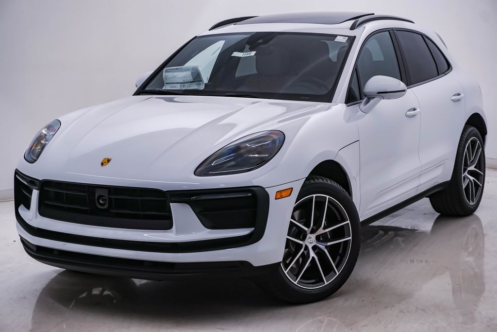 2024 Porsche Macan  3