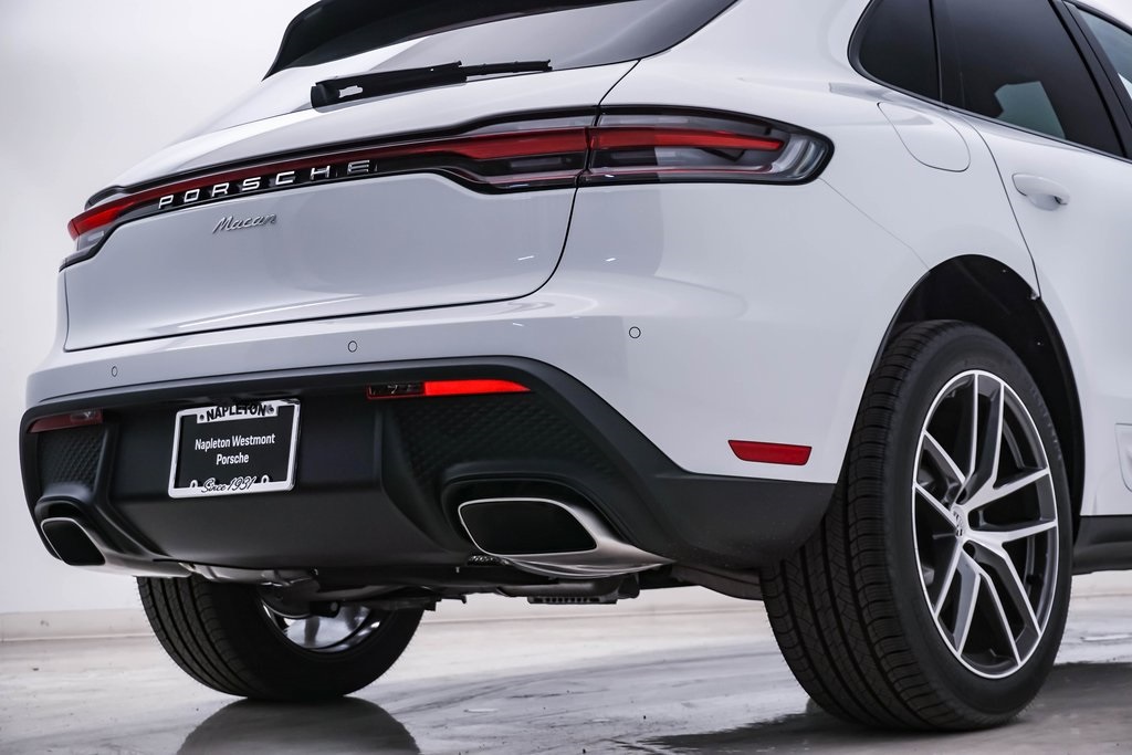 2024 Porsche Macan  12