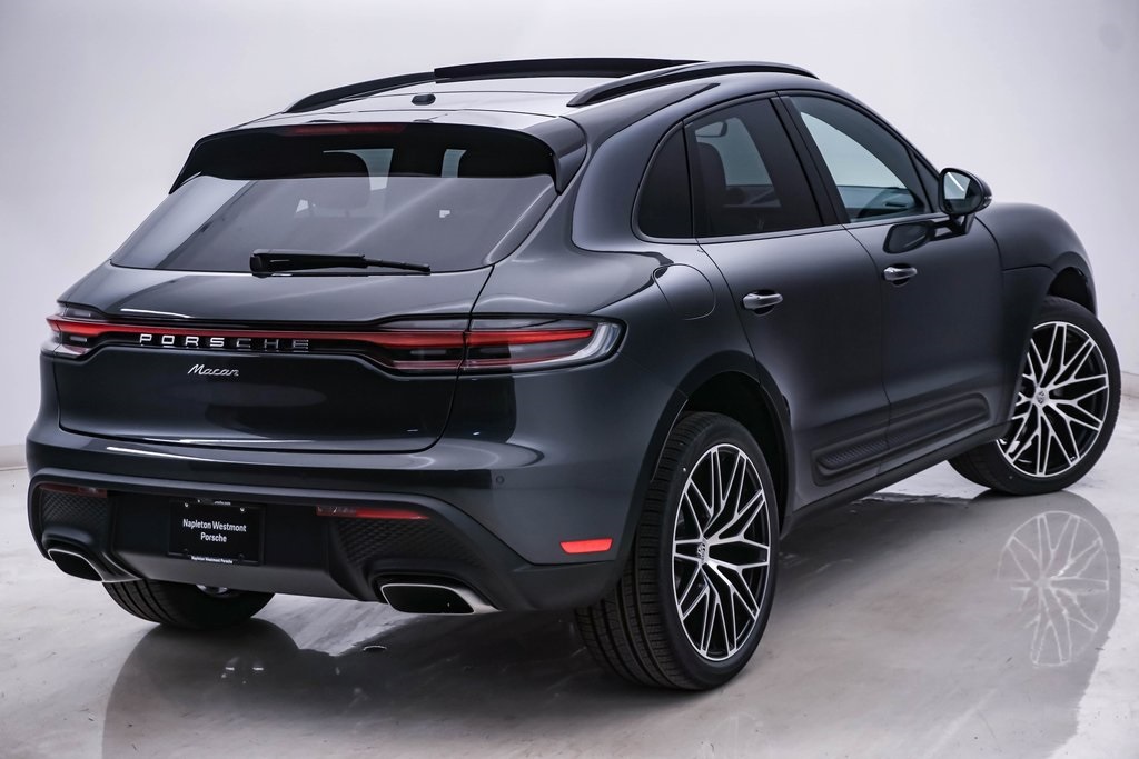 2024 Porsche Macan  11