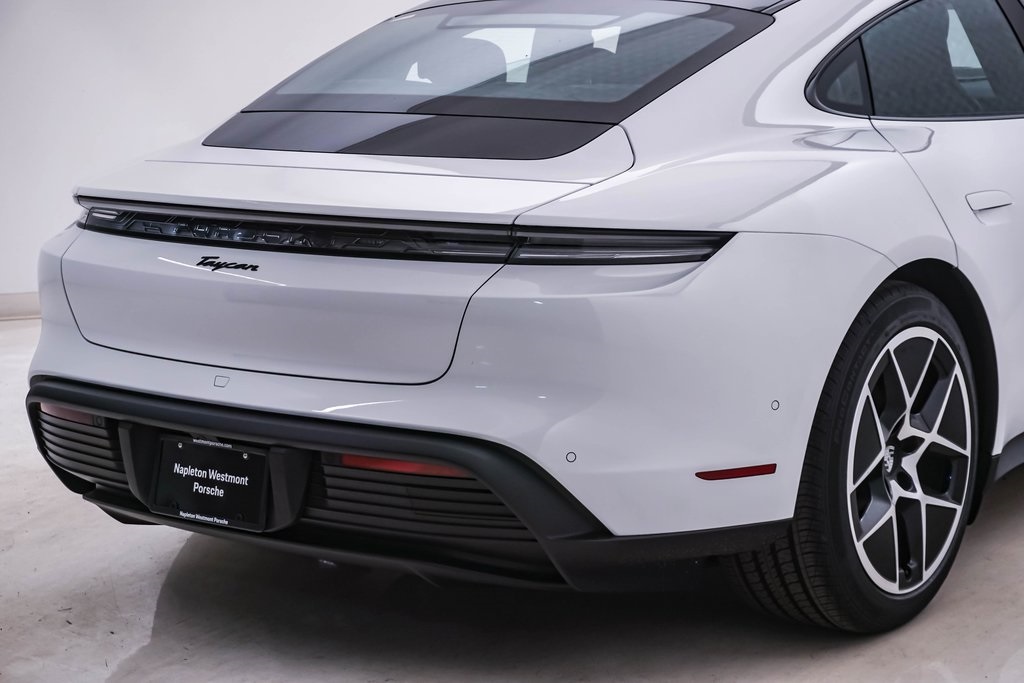 2025 Porsche Taycan  12