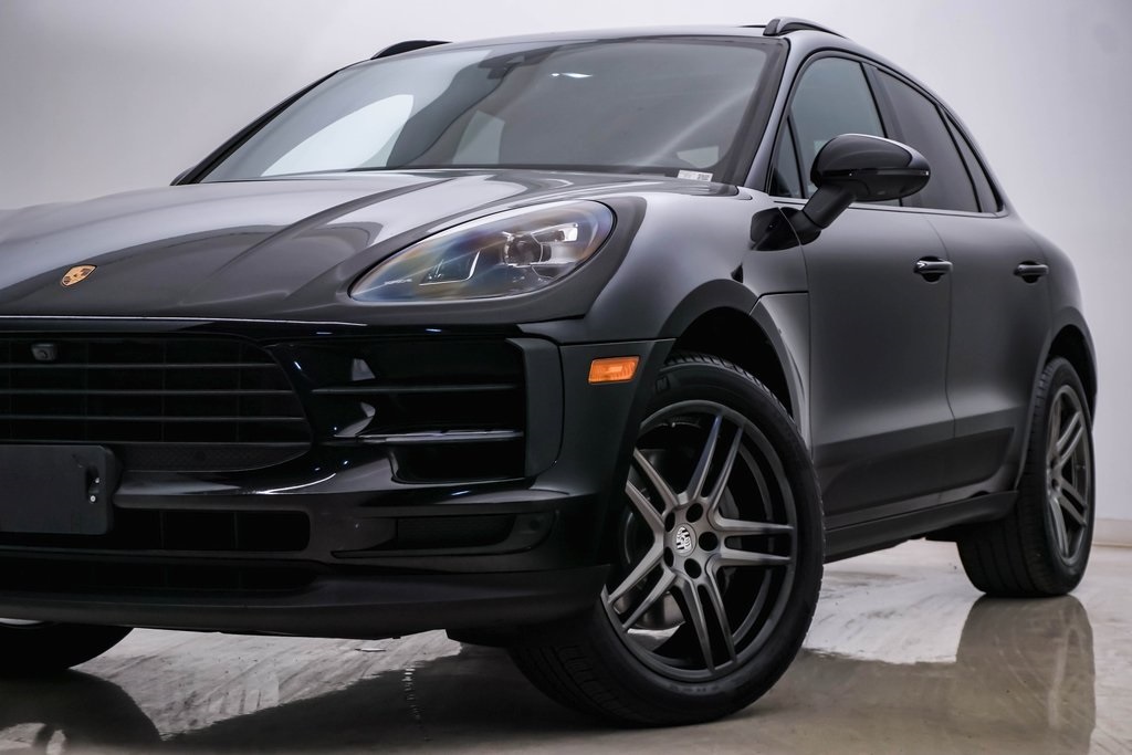 2021 Porsche Macan S 2