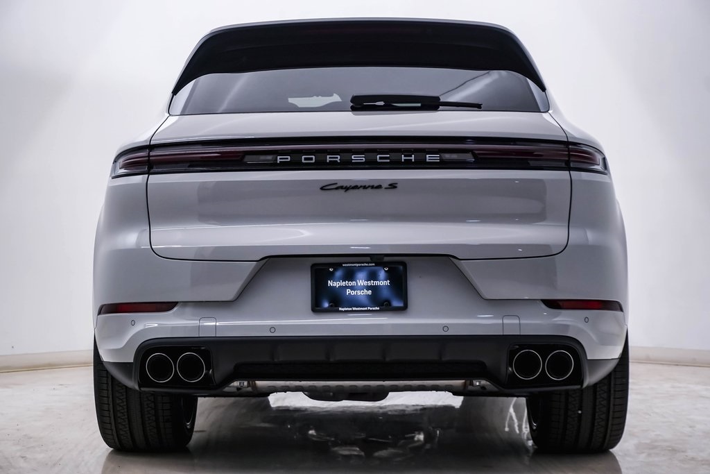 2024 Porsche Cayenne S 8