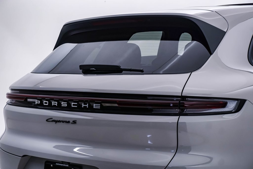 2024 Porsche Cayenne S 13