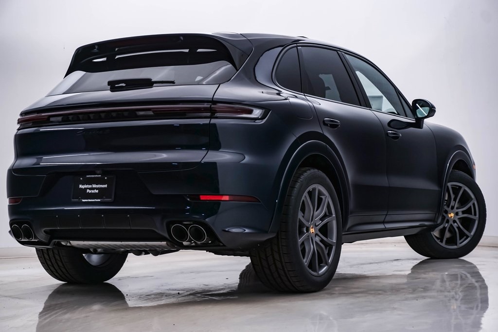 2024 Porsche Cayenne S 9