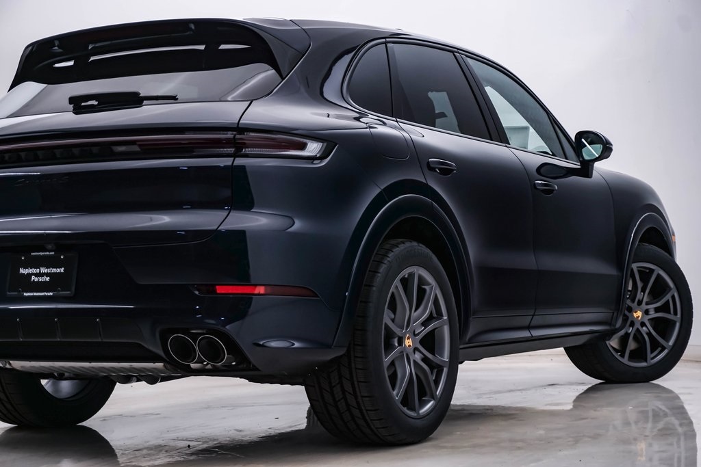 2024 Porsche Cayenne S 10