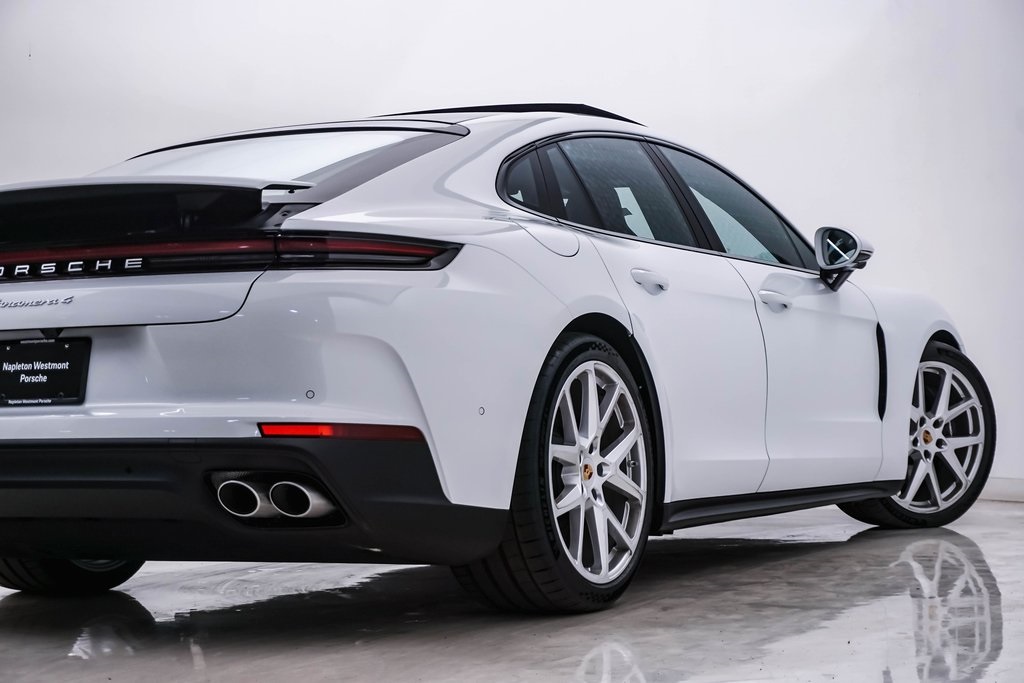 2024 Porsche Panamera 4 10