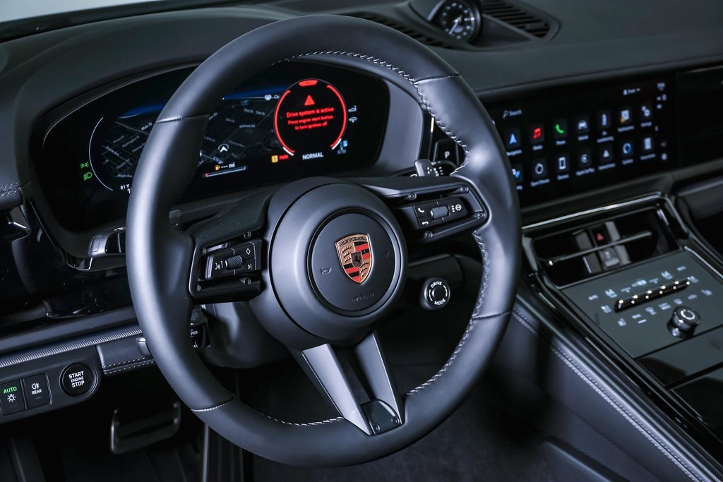 2024 Porsche Panamera 4 20