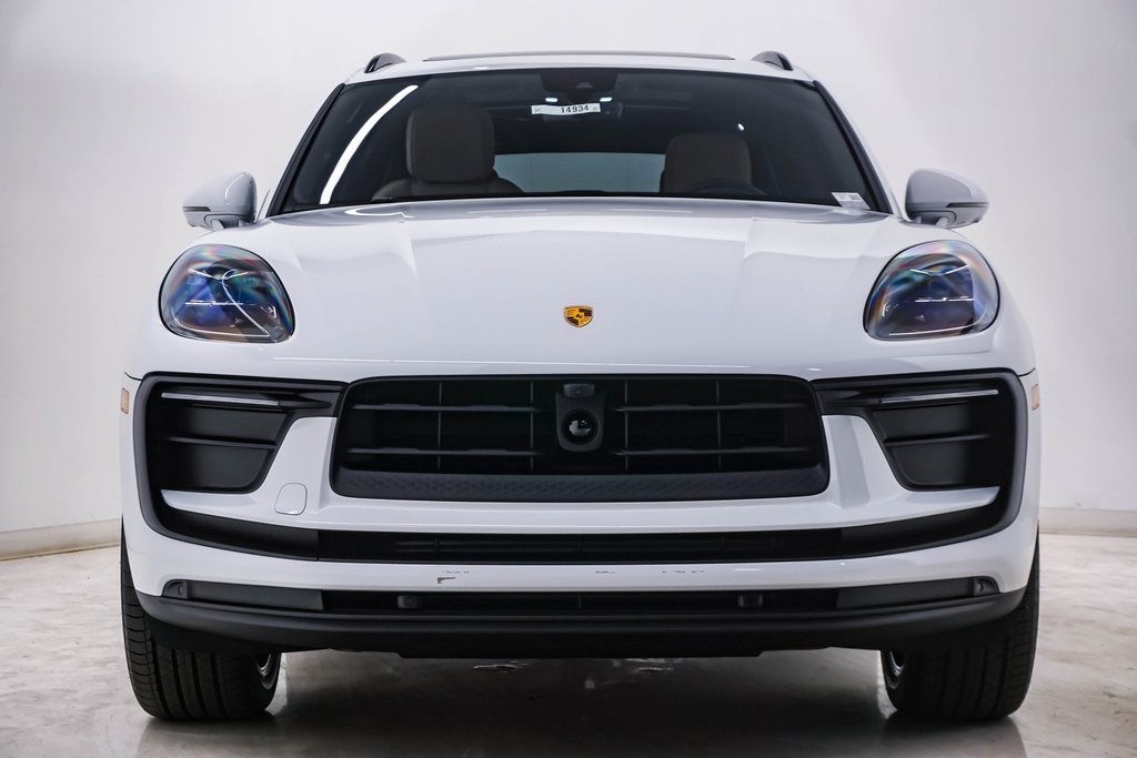 2024 Porsche Macan  6