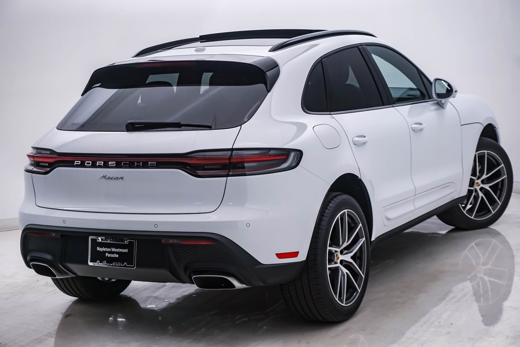 2024 Porsche Macan  11