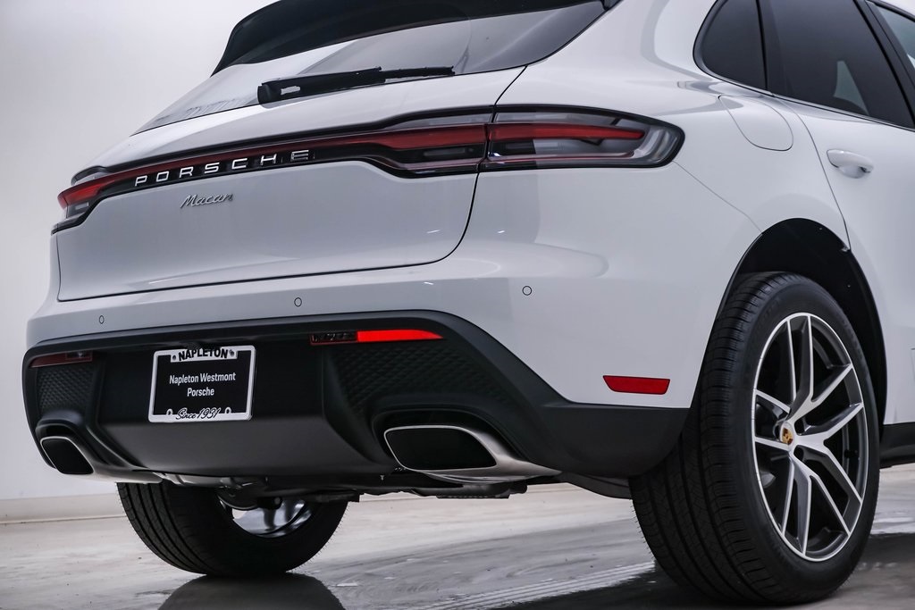 2024 Porsche Macan  12