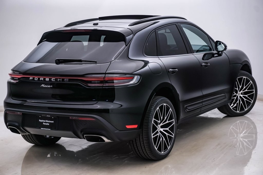 2024 Porsche Macan  11