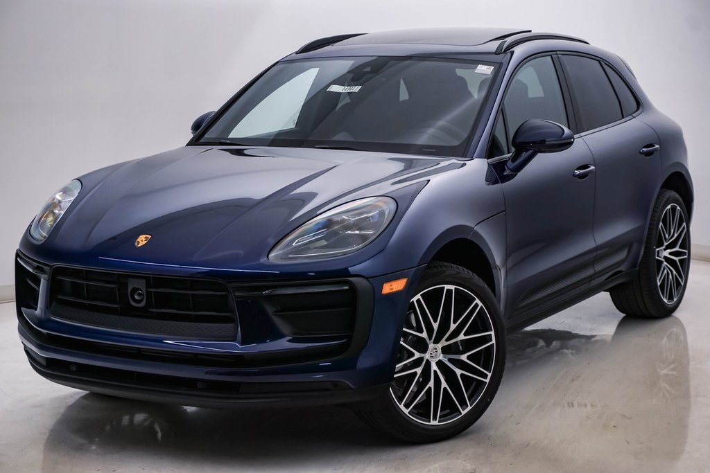 2024 Porsche Macan  3