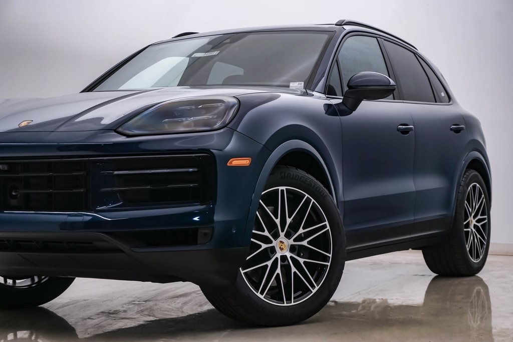 2024 Porsche Cayenne  2