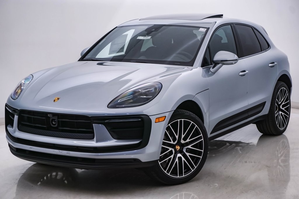 2024 Porsche Macan  3