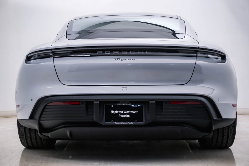 2025 Porsche Taycan  8