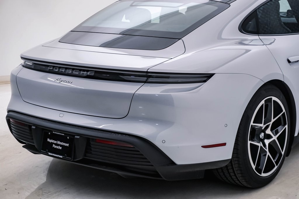 2025 Porsche Taycan  12