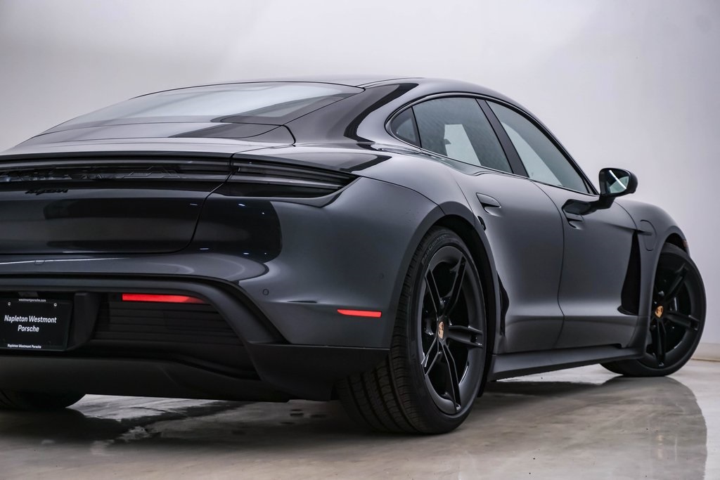 2025 Porsche Taycan  10