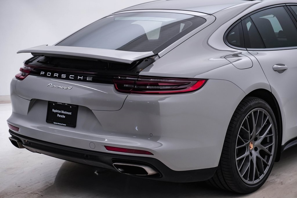 2020 Porsche Panamera 4 12