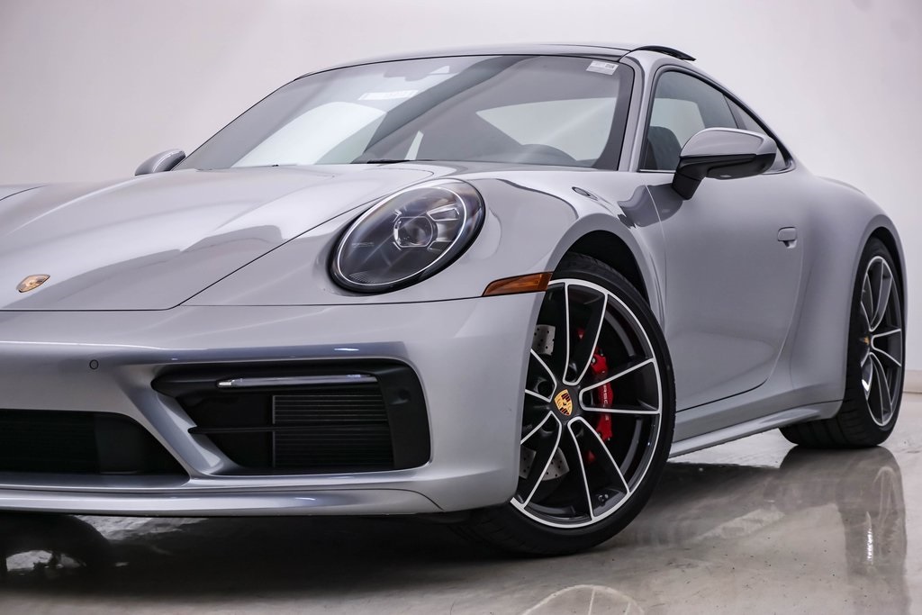 2024 Porsche 911 Carrera S 2