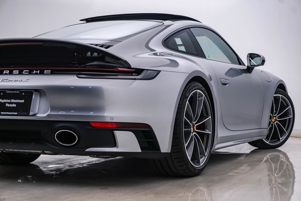 2024 Porsche 911 Carrera S 10