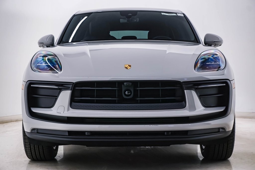 2025 Porsche Macan  6