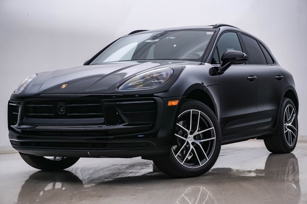 2025 Porsche Macan  1